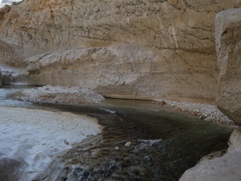 Wadi Bani Khalid one of the states affiliated to the North Sharqiyah Governorate 16