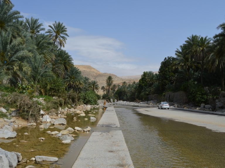 Wadi Bani Khalid one of the states affiliated to the North Sharqiyah Governorate 6